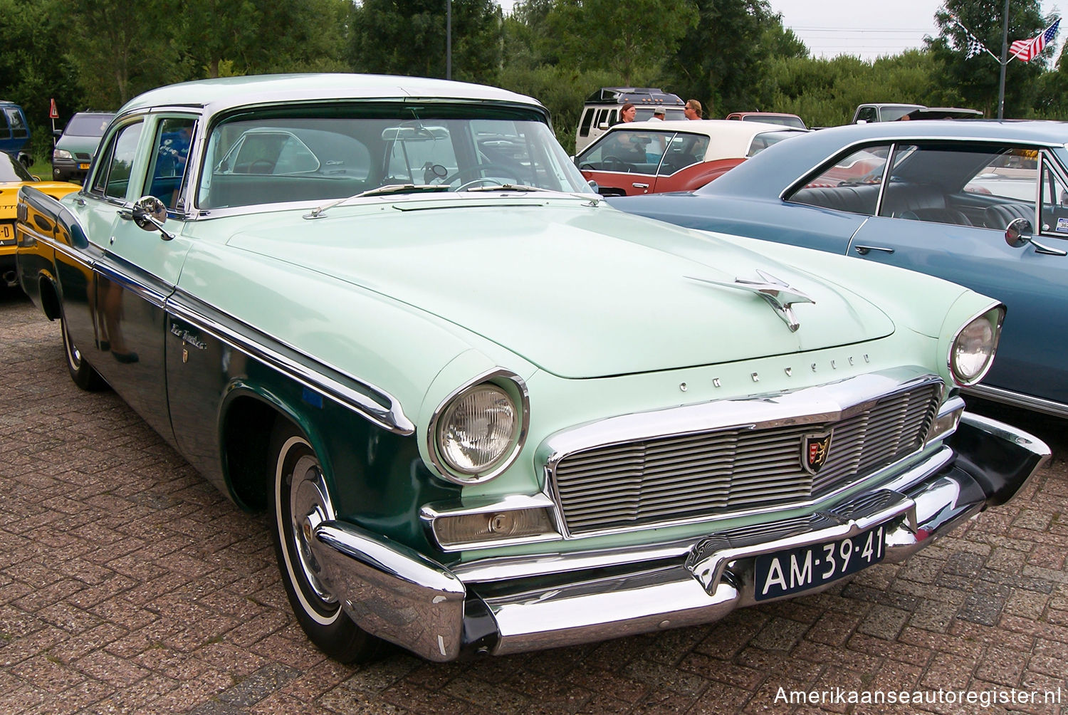 Chrysler New Yorker uit 1956
